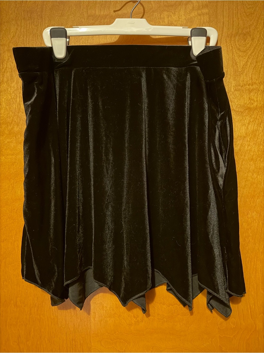 Hot Topic Velvet Skirt